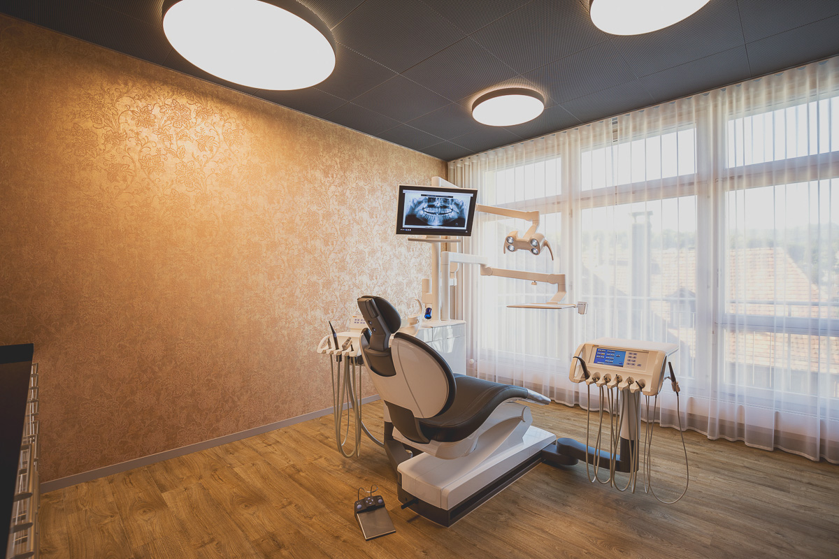 Behandlungszimmer Zahnarzt Behandlungszimmer Zahnarzt